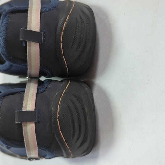 J-41, Tahoe, Navy and pink Trail/hiking/adventure slip-on shoes. Sz 8 - Picture 8 of 9